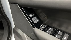 2023 (73) LAND ROVER RANGE ROVER VELAR 2.0 D200 MHEV Dynamic SE 5dr Auto 5822687