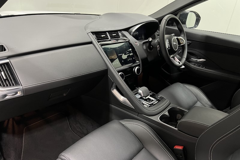 2024 (73) JAGUAR E-PACE 2.0 D200 R-Dynamic SE Black 5dr Auto 5828147