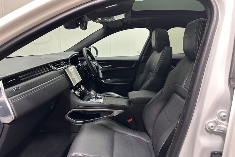 2024 (74) JAGUAR F-PACE 2.0 D200 R-Dynamic HSE Black 5dr Auto AWD 5843931