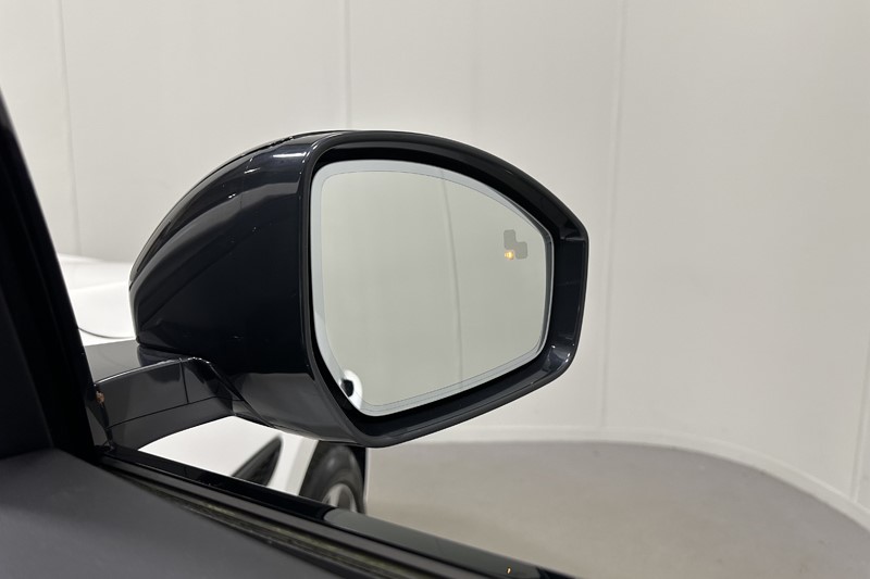 2024 (74) JAGUAR F-PACE 2.0 D200 R-Dynamic HSE Black 5dr Auto AWD 5843944