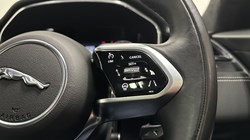 2024 (74) JAGUAR F-PACE 2.0 D200 R-Dynamic HSE Black 5dr Auto AWD 5843951