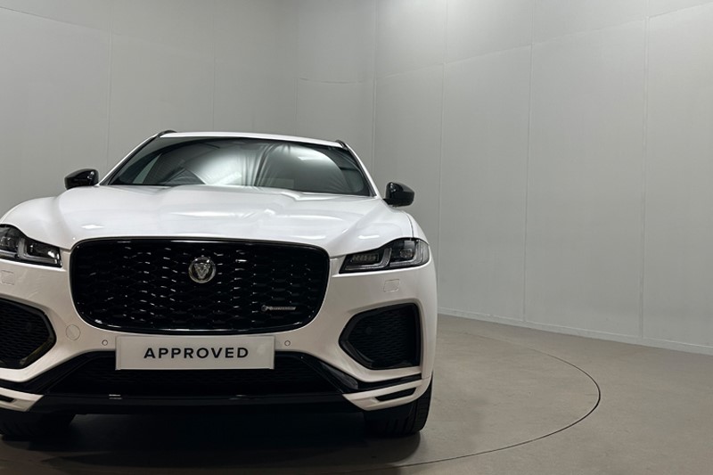 2024 (74) JAGUAR F-PACE 2.0 D200 R-Dynamic HSE Black 5dr Auto AWD 5843982