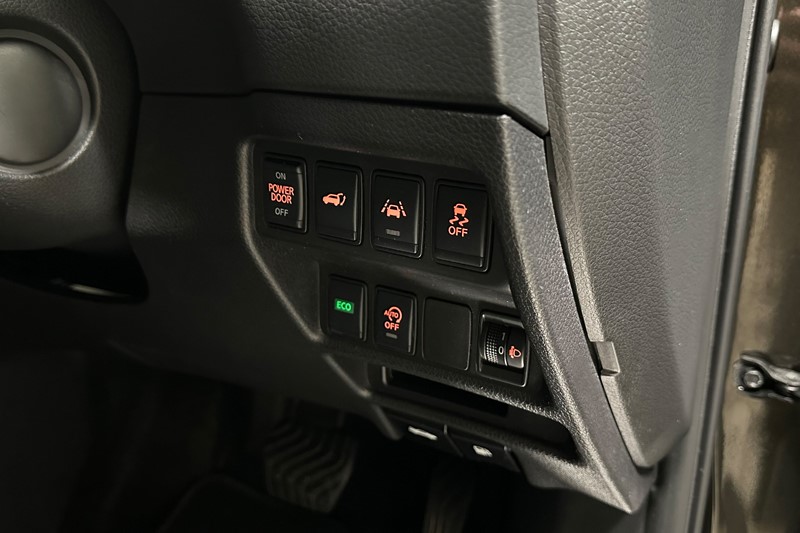 2020 (70) NISSAN X-TRAIL 1.3 DiG-T N-Connecta 5dr [7 Seat] DCT 5834882