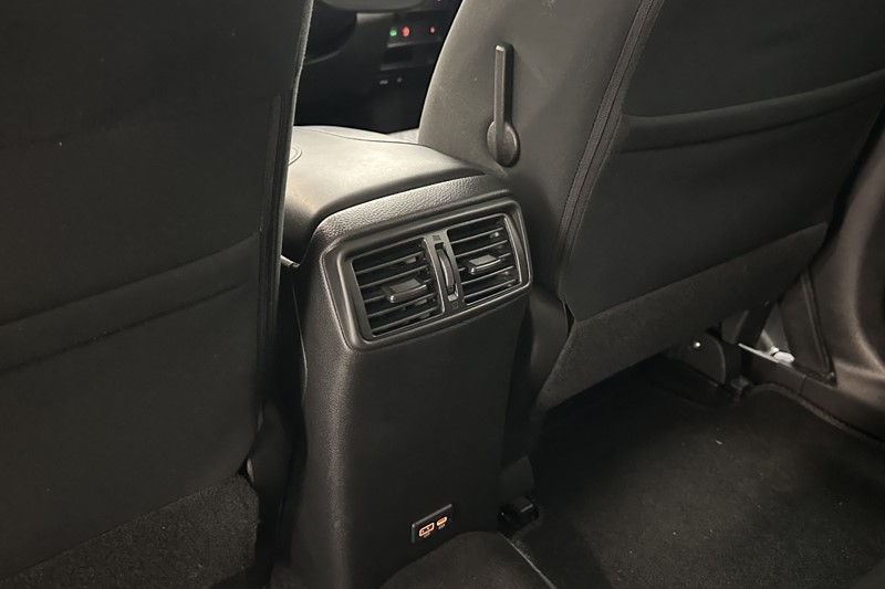 2020 (70) NISSAN X-TRAIL 1.3 DiG-T N-Connecta 5dr [7 Seat] DCT 5834912
