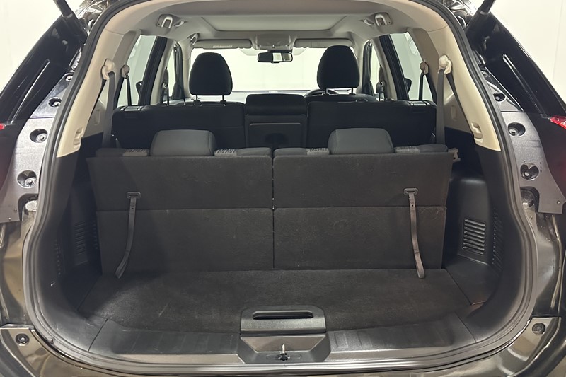 2020 (70) NISSAN X-TRAIL 1.3 DiG-T N-Connecta 5dr [7 Seat] DCT 5834914