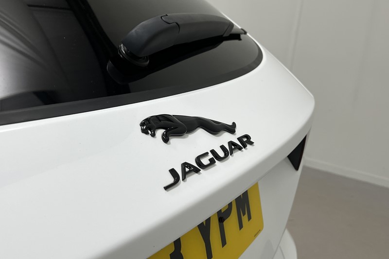 2023 (73) JAGUAR E-PACE 2.0 D200 R-Dynamic SE 5dr Auto 5828247