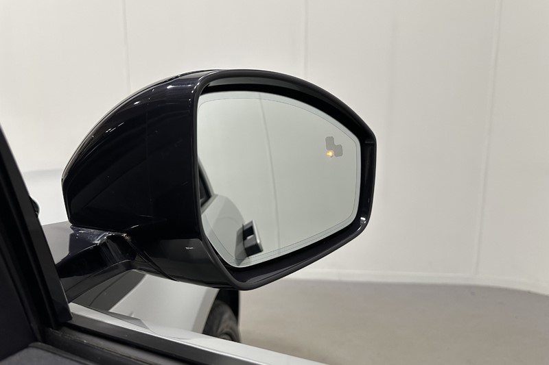 2023 (23) LAND ROVER RANGE ROVER EVOQUE 1.5 P300e R-Dynamic SE 5dr Auto 5867132