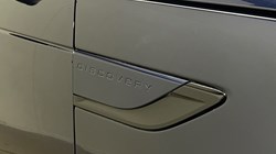 2022 (22) LAND ROVER DISCOVERY 3.0 D300 R-Dynamic HSE 5dr Auto 5853264