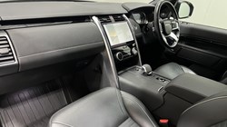 2022 (22) LAND ROVER DISCOVERY 3.0 D300 R-Dynamic HSE 5dr Auto 5853271