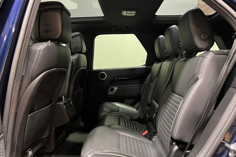 2022 (22) LAND ROVER DISCOVERY 3.0 D300 R-Dynamic HSE 5dr Auto 5853257
