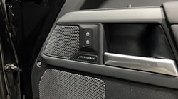 2023 (73) LAND ROVER DEFENDER 3.0 D250 X-Dynamic SE 110 5dr Auto 5839597