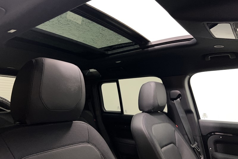 2023 (73) LAND ROVER DEFENDER 3.0 D250 X-Dynamic SE 110 5dr Auto 5839605