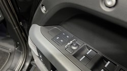 2023 (73) LAND ROVER DEFENDER 3.0 D250 X-Dynamic SE 110 5dr Auto 5839598