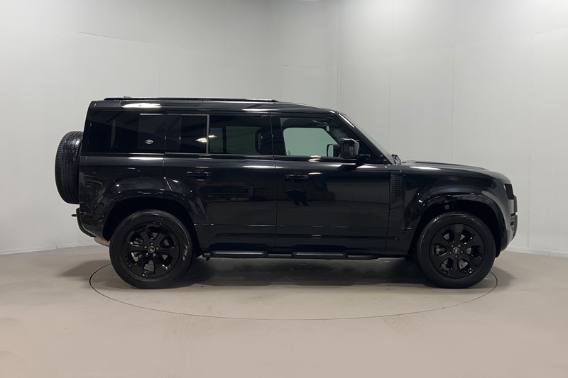 2023 (73) LAND ROVER DEFENDER 3.0 D250 X-Dynamic SE 110 5dr Auto 5839588