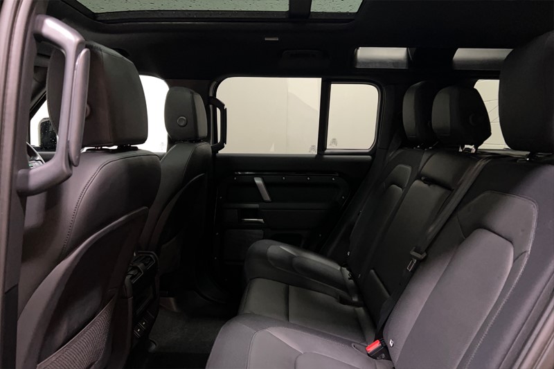 2023 (73) LAND ROVER DEFENDER 3.0 D250 X-Dynamic SE 110 5dr Auto 5839587