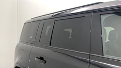 2023 (73) LAND ROVER DEFENDER 3.0 D250 X-Dynamic SE 110 5dr Auto 5839632