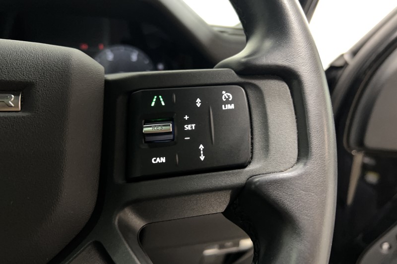 2023 (73) LAND ROVER DEFENDER 3.0 D250 X-Dynamic SE 110 5dr Auto 5839606