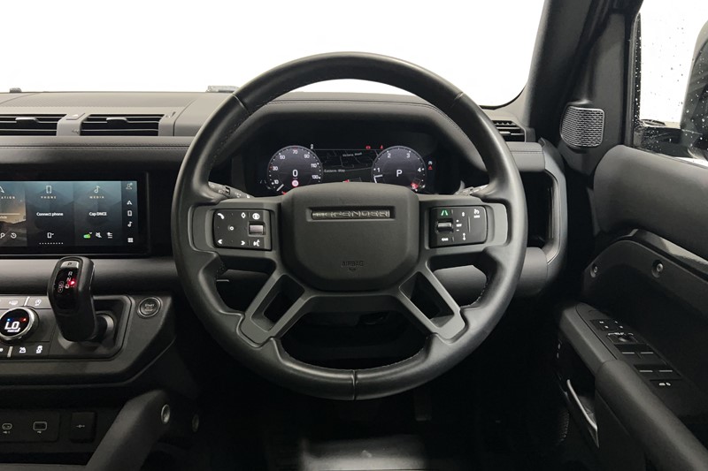 2023 (73) LAND ROVER DEFENDER 3.0 D250 X-Dynamic SE 110 5dr Auto 5839594