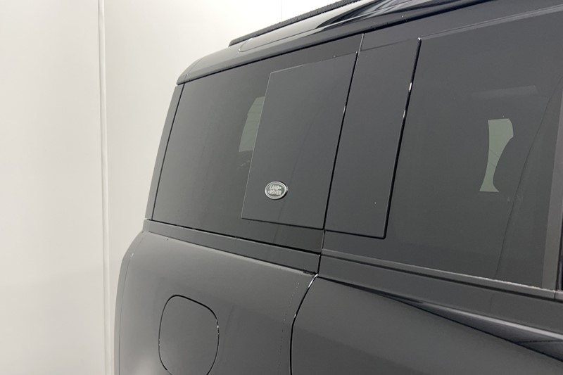 2023 (73) LAND ROVER DEFENDER 3.0 D250 X-Dynamic SE 110 5dr Auto 5839631