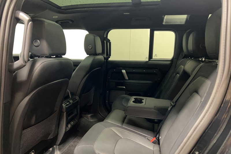 2023 (73) LAND ROVER DEFENDER 3.0 D250 X-Dynamic SE 110 5dr Auto 5839626