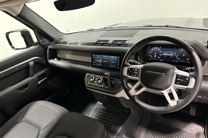 2024 (24) LAND ROVER COMMERCIAL DEFENDER 3.0 D250 Hard Top Auto [3 Seat] 5870717