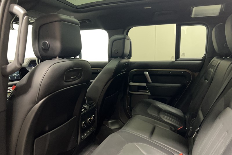 2021 (21) LAND ROVER DEFENDER 3.0 D250 X-Dynamic HSE 110 5dr Auto [7 Seat] 5839002