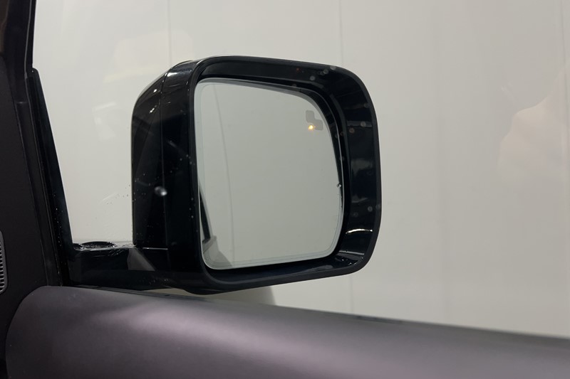 2021 (21) LAND ROVER DEFENDER 3.0 D250 X-Dynamic HSE 110 5dr Auto [7 Seat] 5838978
