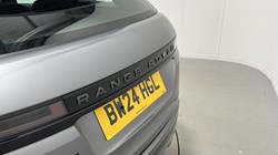 2024 (24) LAND ROVER RANGE ROVER EVOQUE 1.5 P300e Dynamic HSE 5dr Auto 5870665
