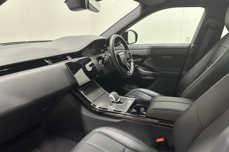 2024 (24) LAND ROVER RANGE ROVER EVOQUE 1.5 P300e Dynamic HSE 5dr Auto 5870653