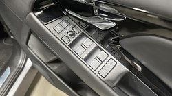 2024 (24) LAND ROVER RANGE ROVER EVOQUE 1.5 P300e Dynamic HSE 5dr Auto 5870632