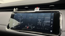 2022 (22) LAND ROVER RANGE ROVER EVOQUE 2.0 D200 R-Dynamic SE 5dr Auto 5856036