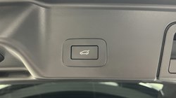 2022 (22) LAND ROVER RANGE ROVER EVOQUE 2.0 D200 R-Dynamic SE 5dr Auto 5856069