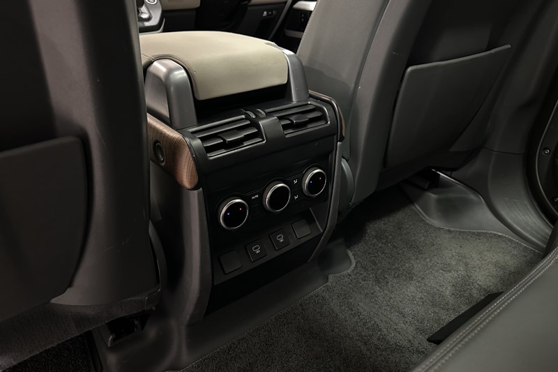 2022 (22) LAND ROVER DEFENDER 3.0 D250 X-Dynamic SE 110 5dr Auto [7 Seat] 5870967