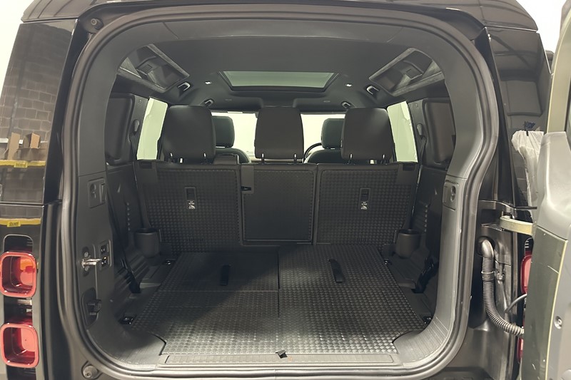 2022 (22) LAND ROVER DEFENDER 3.0 D250 X-Dynamic SE 110 5dr Auto [7 Seat] 5870969