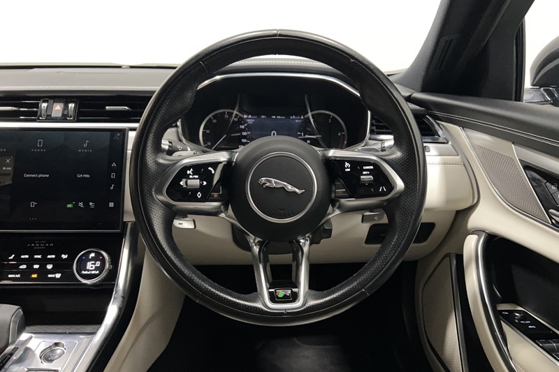 2021 (21) JAGUAR XF 2.0 D200 R-Dynamic S 4dr Auto 5850046
