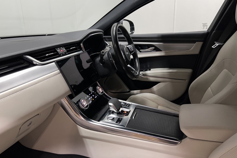 2021 (21) JAGUAR XF 2.0 D200 R-Dynamic S 4dr Auto 5850066