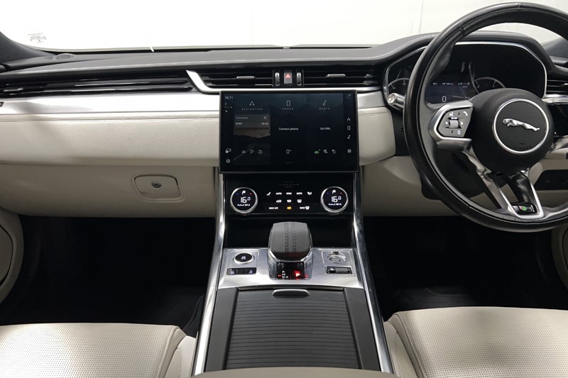 2021 (21) JAGUAR XF 2.0 D200 R-Dynamic S 4dr Auto 5850045