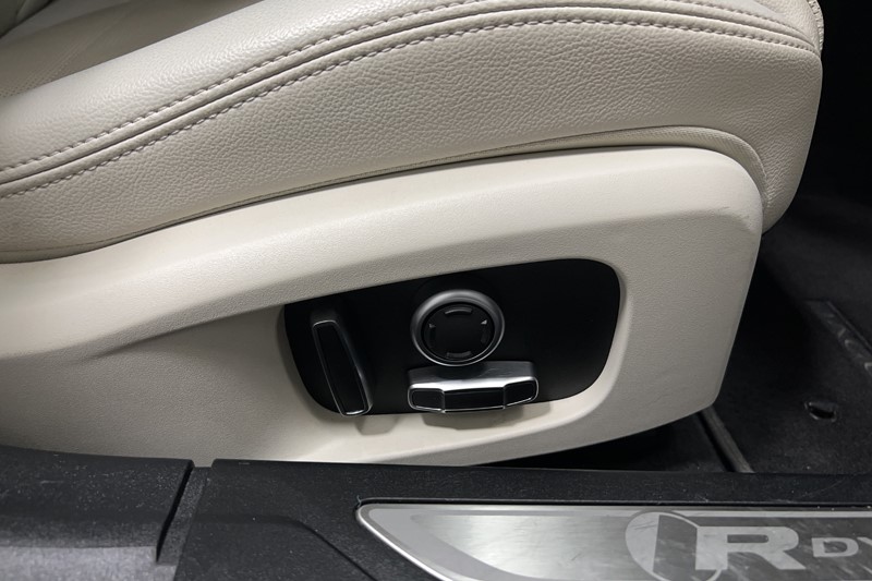 2021 (21) JAGUAR XF 2.0 D200 R-Dynamic S 4dr Auto 5850051