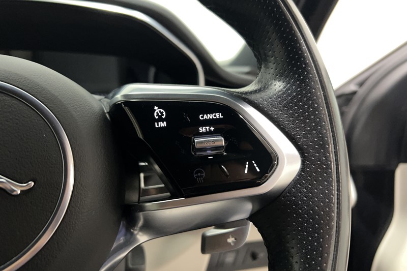 2021 (21) JAGUAR XF 2.0 D200 R-Dynamic S 4dr Auto 5850055