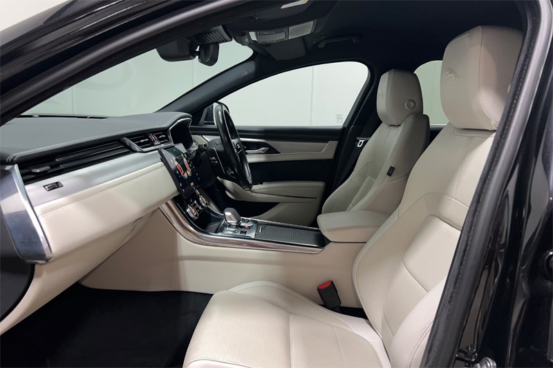 2021 (21) JAGUAR XF 2.0 D200 R-Dynamic S 4dr Auto 5850038