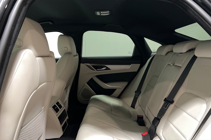 2021 (21) JAGUAR XF 2.0 D200 R-Dynamic S 4dr Auto 5850039