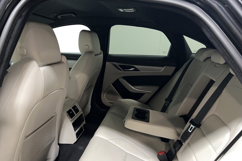 2021 (21) JAGUAR XF 2.0 D200 R-Dynamic S 4dr Auto 5850072