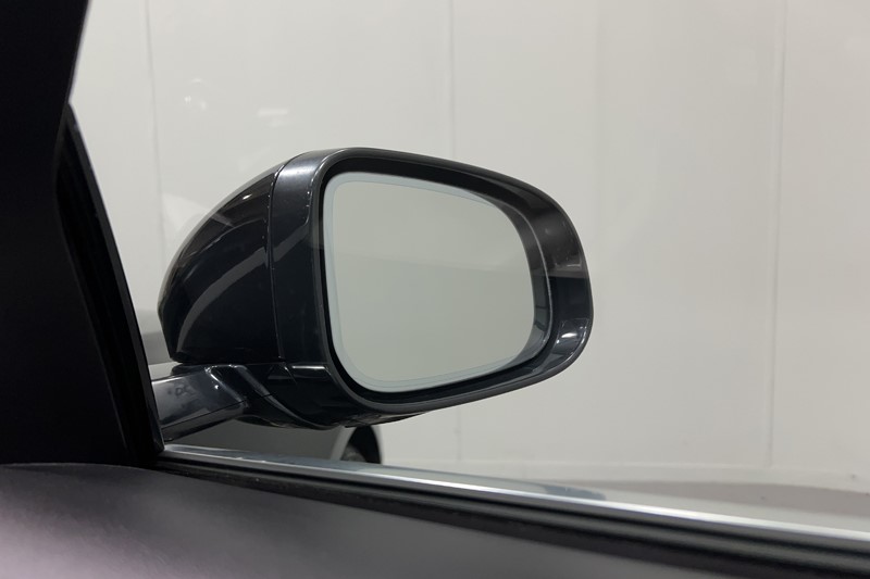 2021 (21) JAGUAR XF 2.0 D200 R-Dynamic S 4dr Auto 5850050