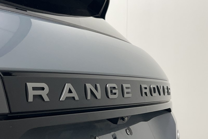 2023 (23) LAND ROVER RANGE ROVER EVOQUE 2.0 D200 R-Dynamic SE 5dr Auto 5849564
