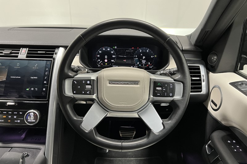 2024 (24) LAND ROVER DISCOVERY 3.0 D300 Dynamic HSE 5dr Auto 5856473