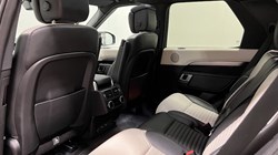 2024 (24) LAND ROVER DISCOVERY 3.0 D300 Dynamic HSE 5dr Auto 5856485