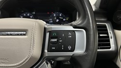 2024 (24) LAND ROVER DISCOVERY 3.0 D300 Dynamic HSE 5dr Auto 5856459