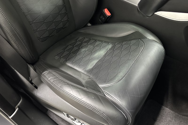 2021 (21) LAND ROVER RANGE ROVER SPORT 5.0 P575 S/C SVR Carbon Edition 5dr Auto 5892045