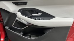 2024 (24) JAGUAR E-PACE 1.5 P300e R-Dynamic SE Black 5dr Auto 5854940