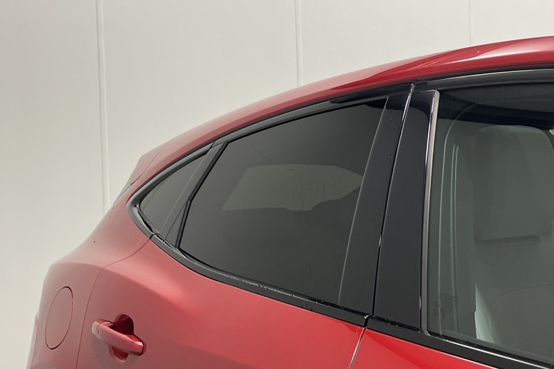 2024 (24) JAGUAR E-PACE 1.5 P300e R-Dynamic SE Black 5dr Auto 5854941